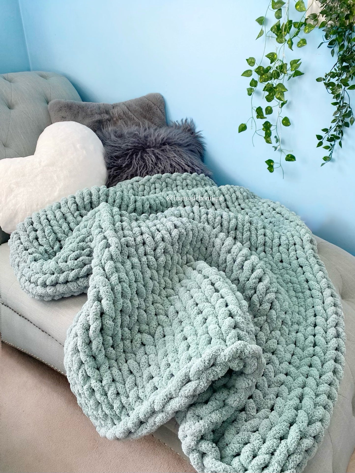Sage Green Chunky Blanket