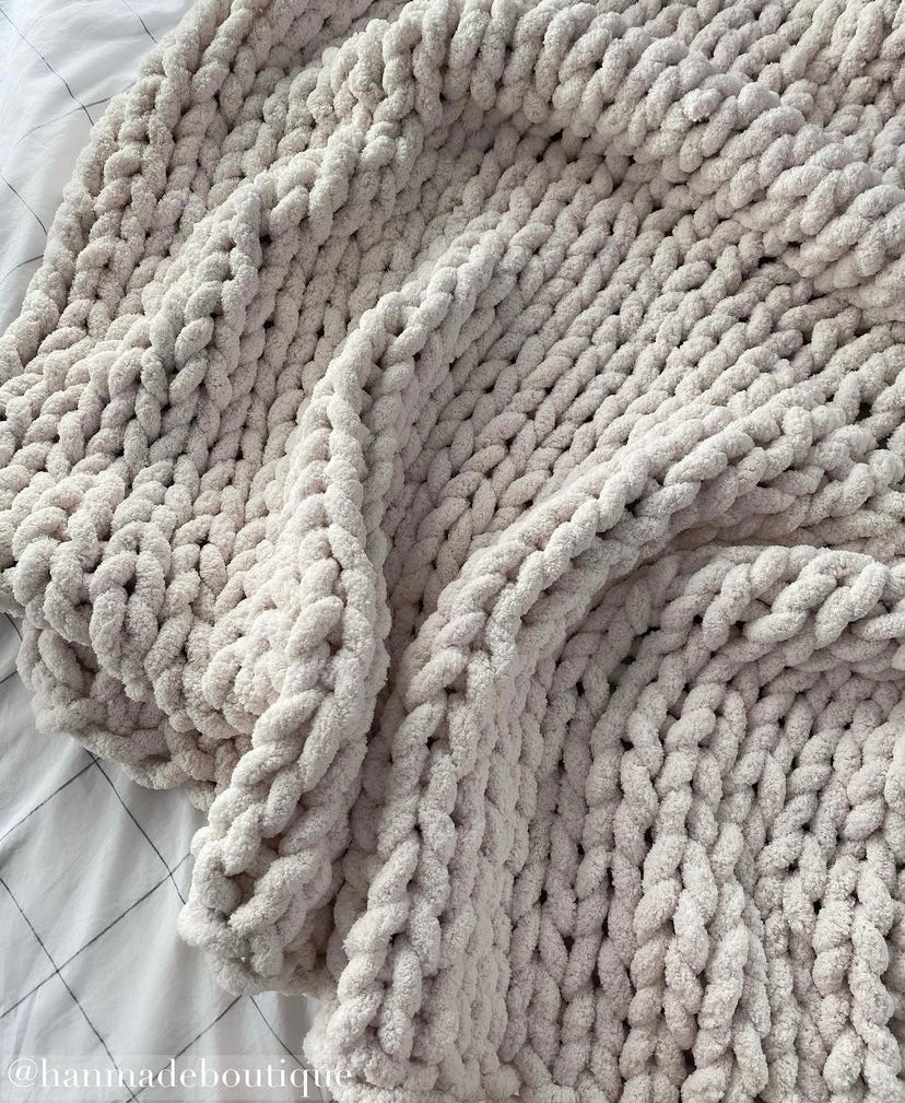Strawberries & Cream Chunky Blanket